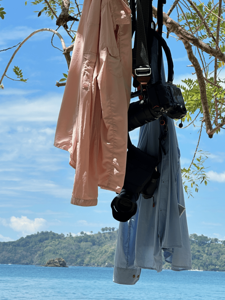 Photographer and companion enjoying a relaxed private photography tour in Costa Rica with Physis Photo Tours, private transport and curated itinerary