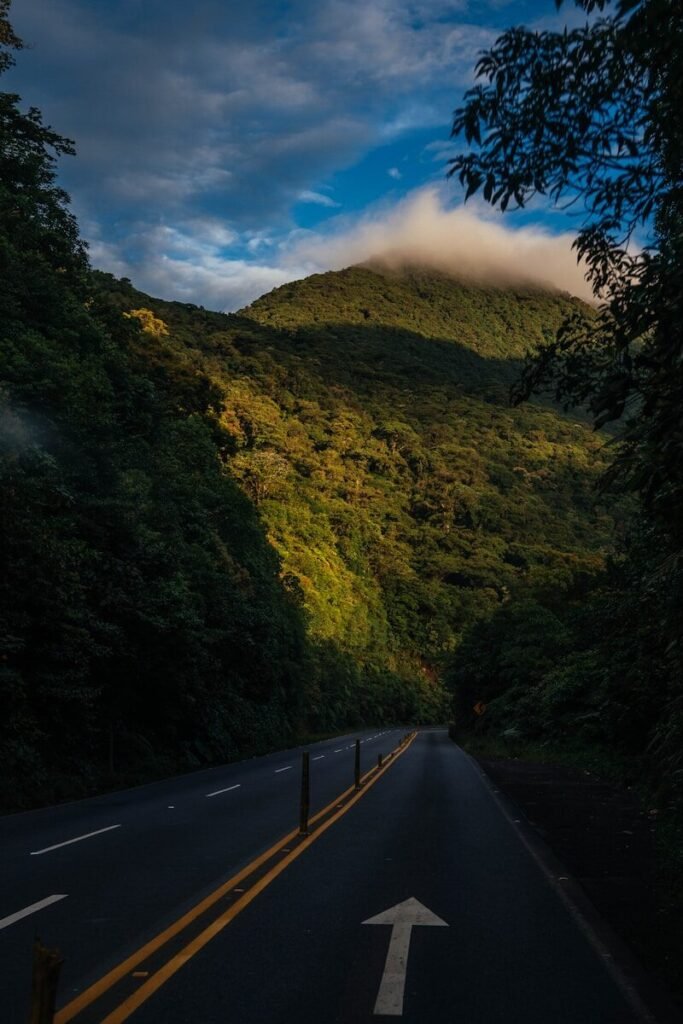 Chasing Light Across Altitude: Costa Rica's Microclimates for Photographers